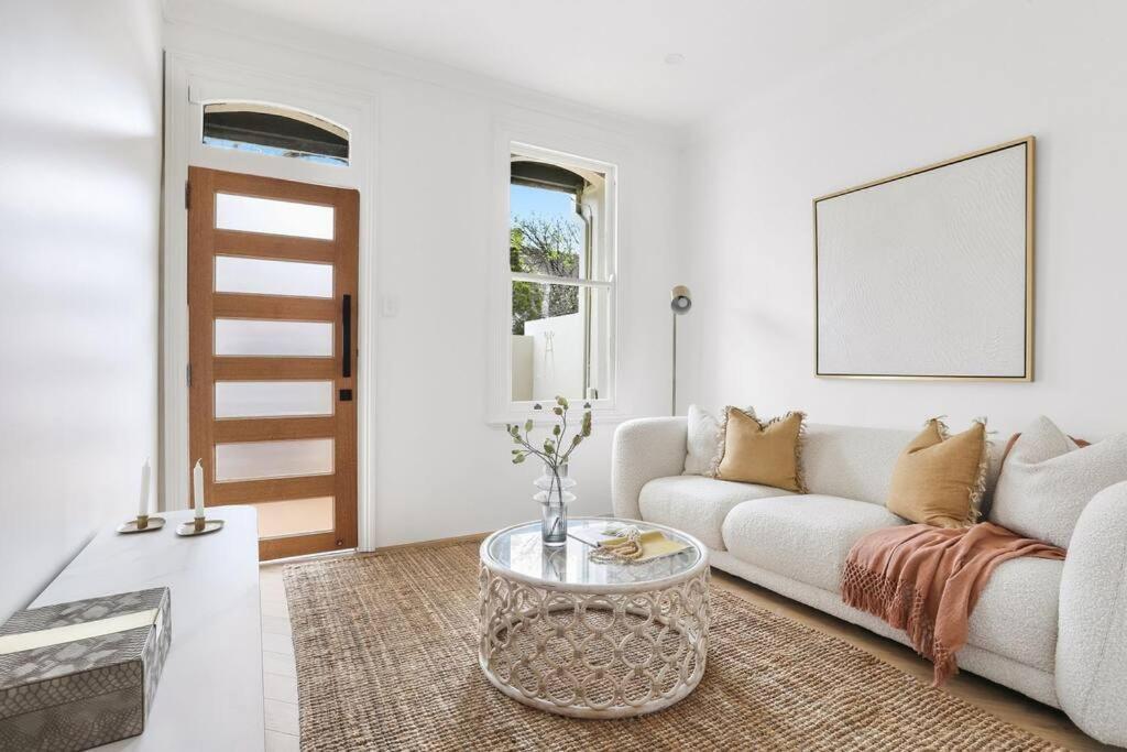 Holiday home 3 Bedroom Split Level Terrace At Bondi Junction